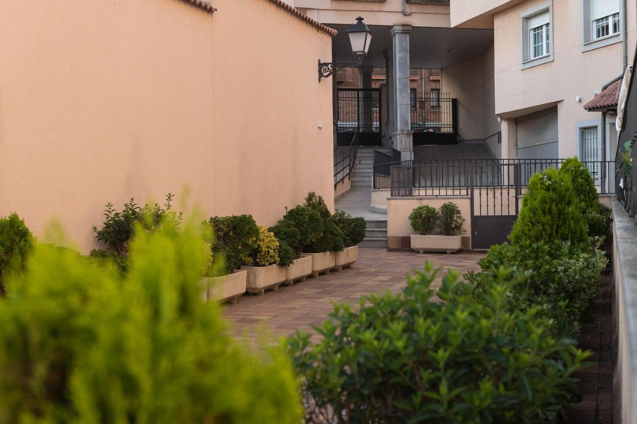 Panorama Atico Apartment Avila Bagian luar foto